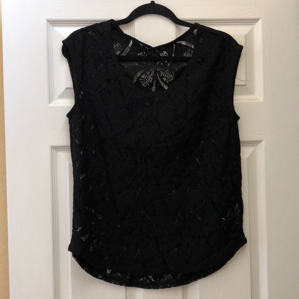 Lace black top